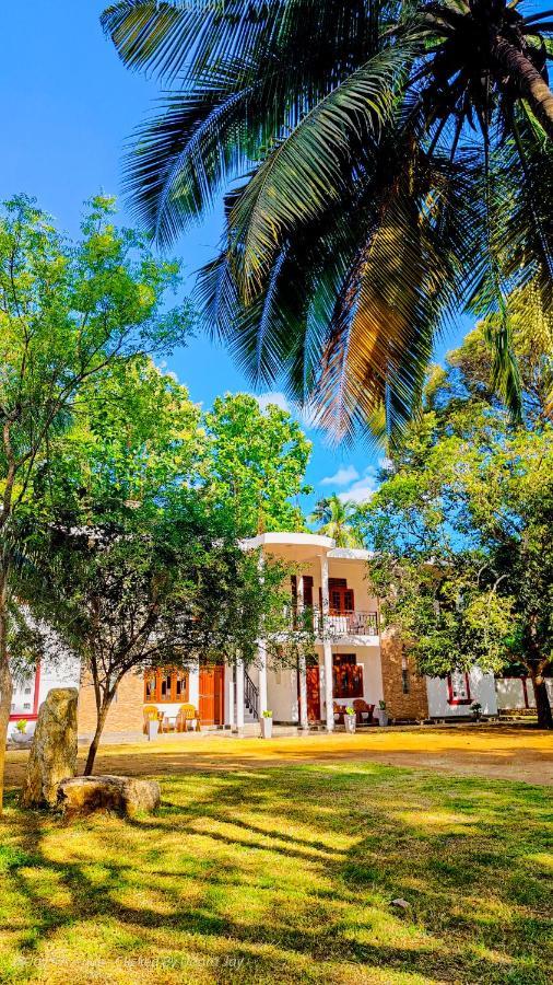 Jay'S Avenue Hotel Udawalawe Exterior foto
